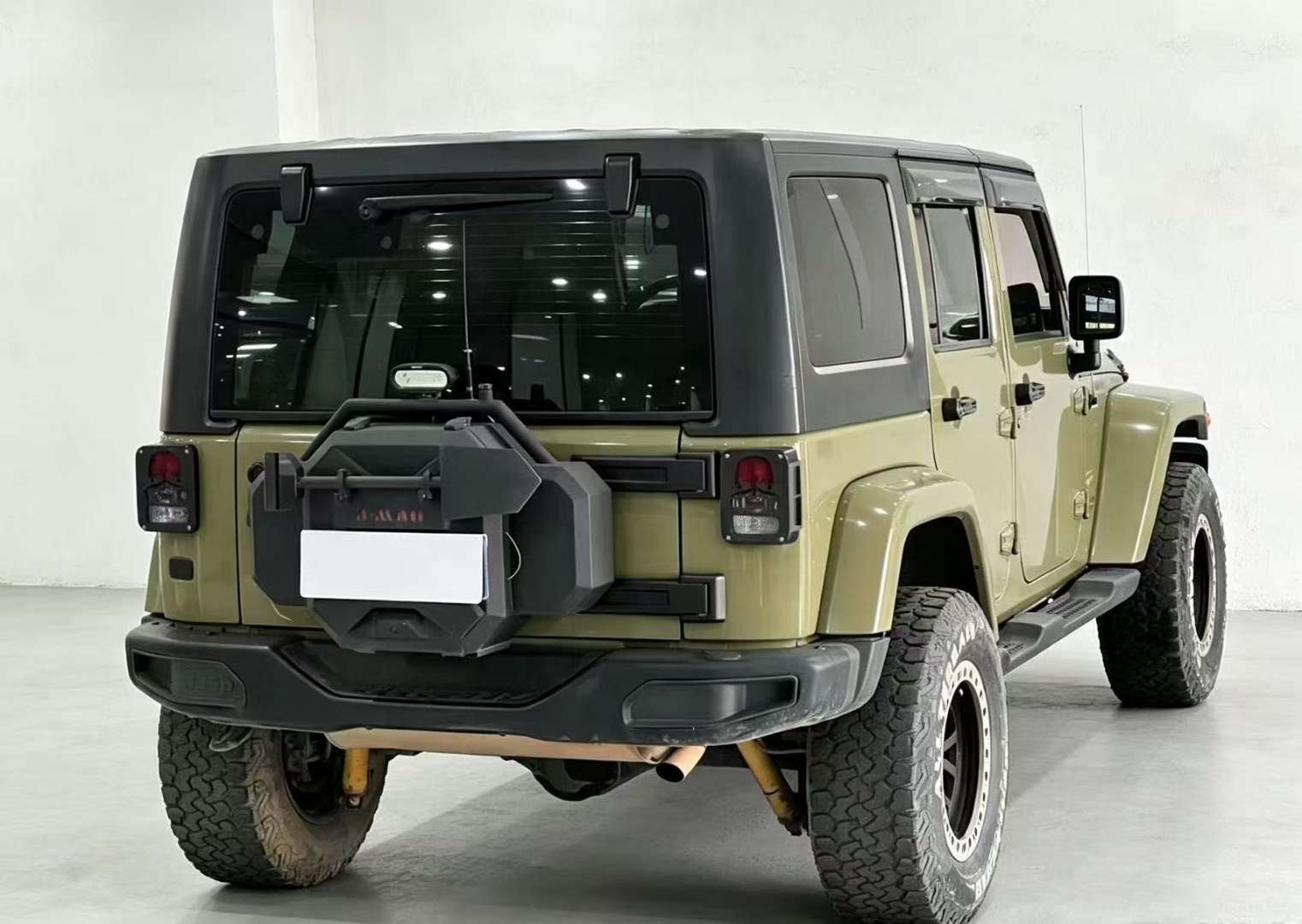 Jeep Wrangler 4