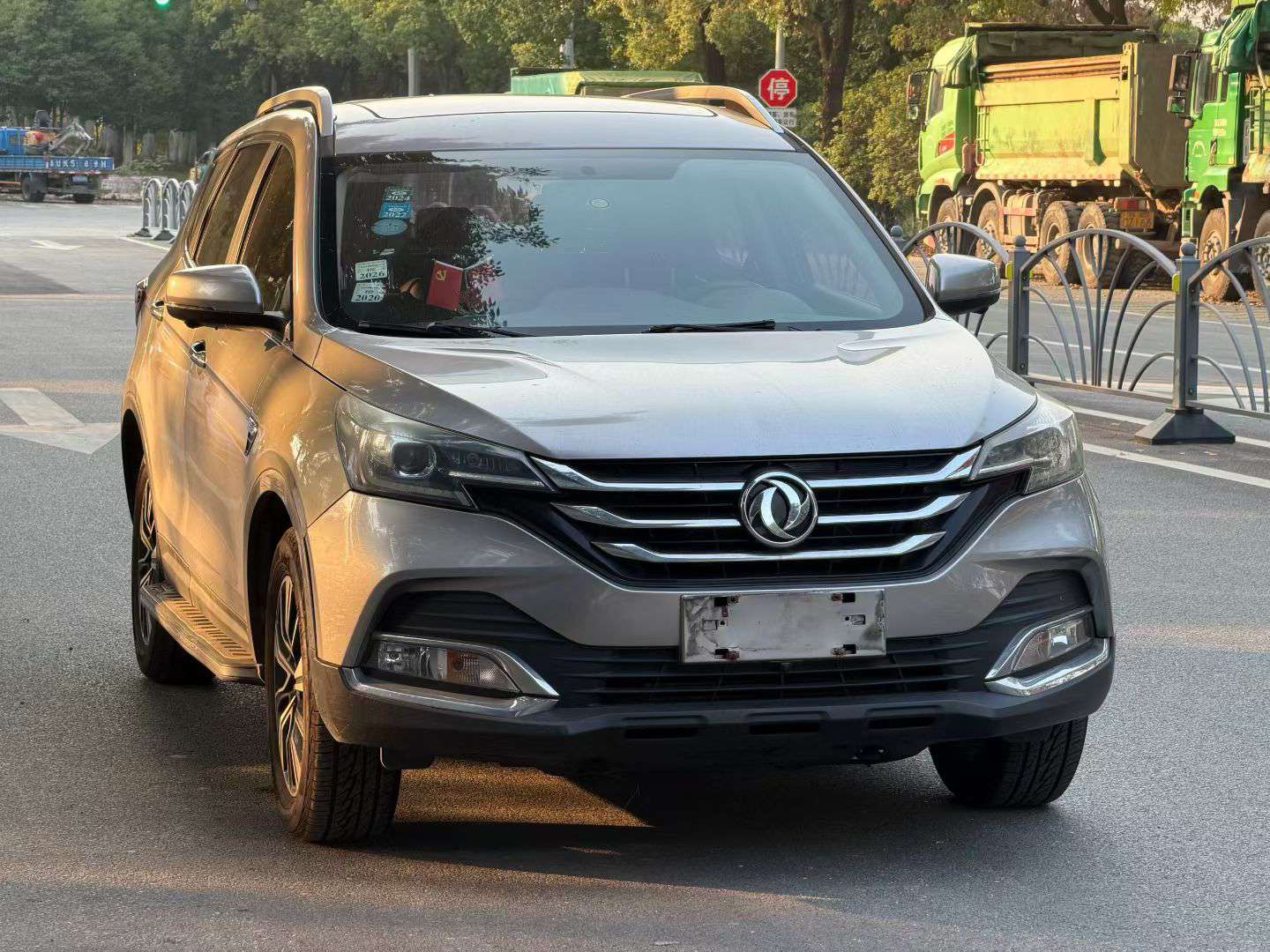 Dongfeng Fengshen AX7 1.6 Automatic Sunroof 2