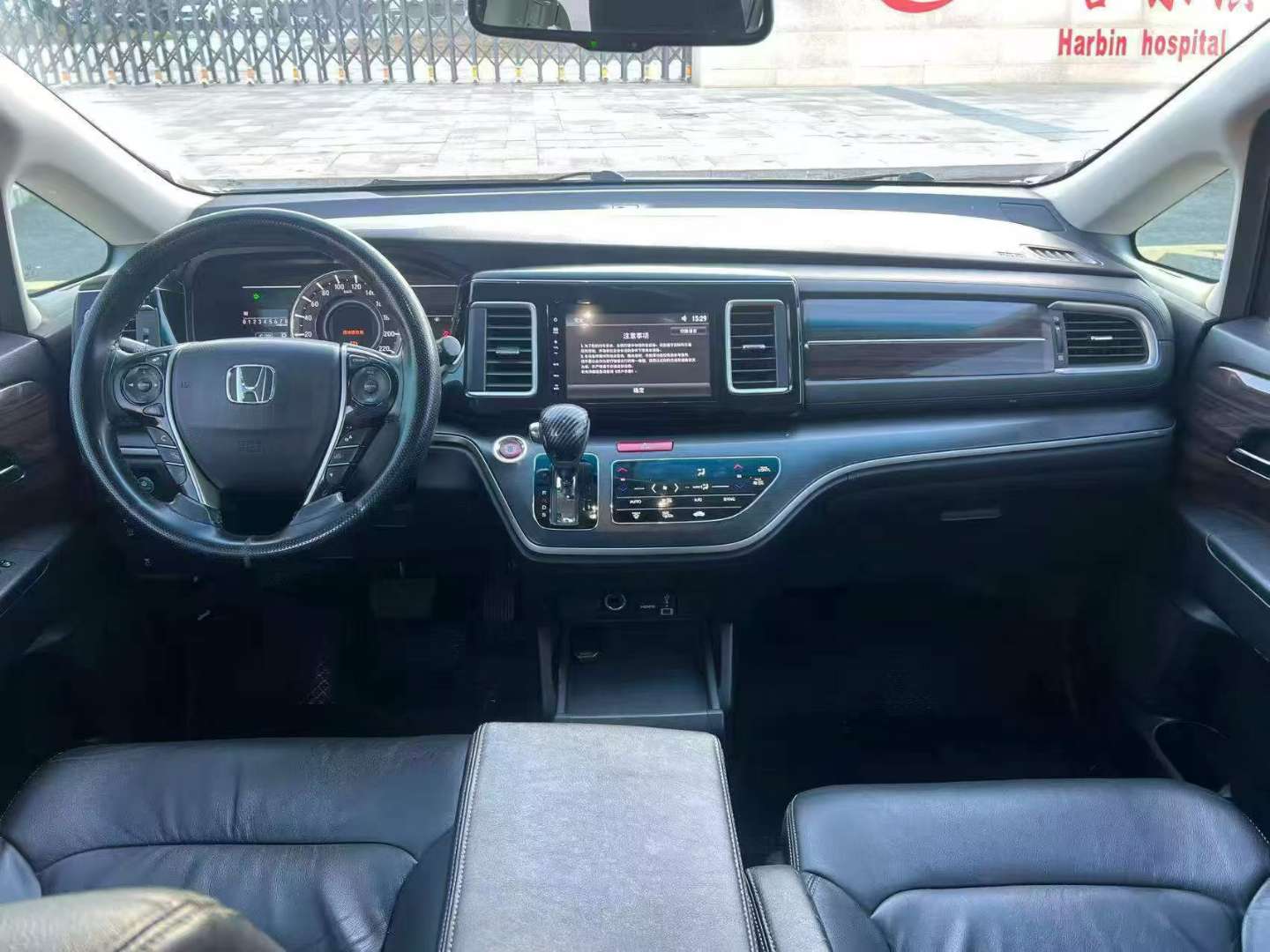 Honda Elysion 2017 Luxury Edition 2.4 Automatic 9