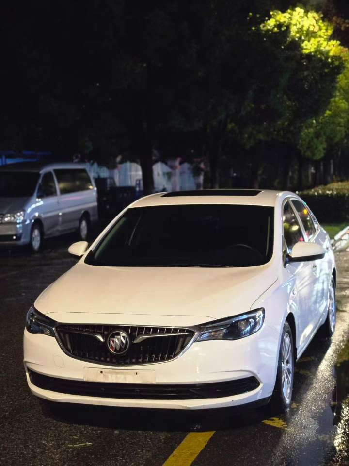 Buick Excelle 2021 1.5L Four-Cylinder 3