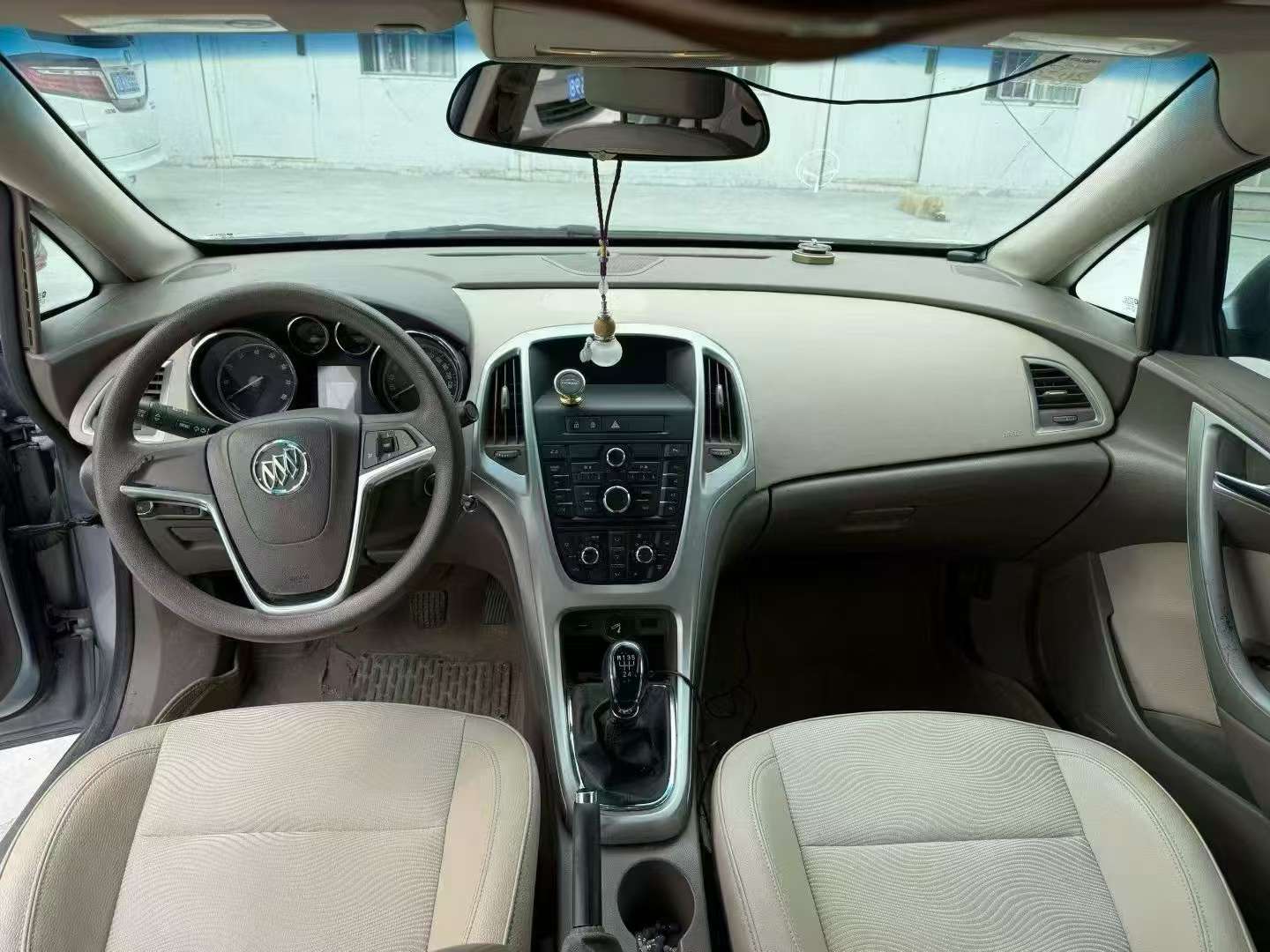 Buick Excelle 9