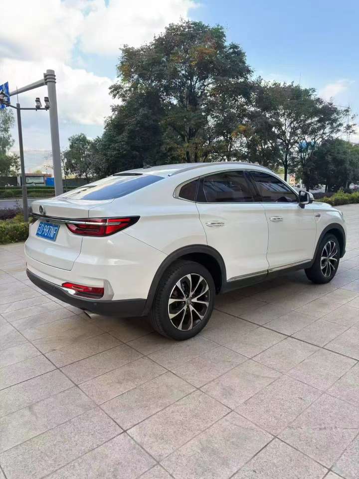 Changan CS85 9