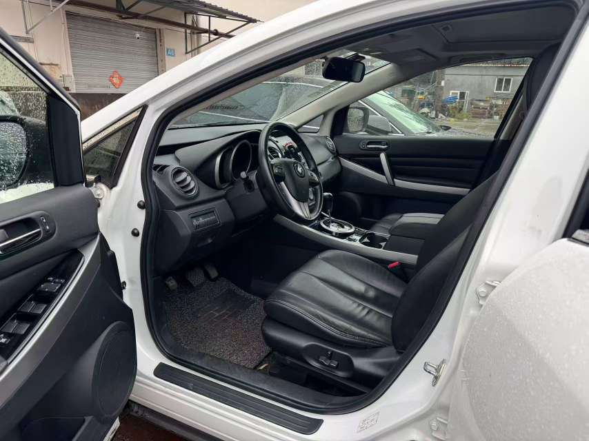 Mazda CX-7 2.5 Luxury Edition 3