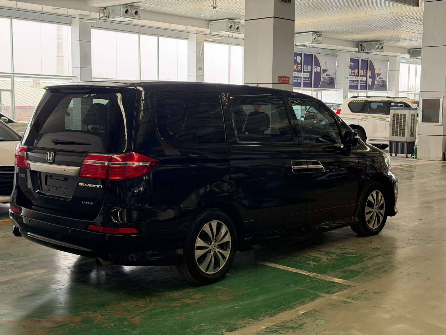 Honda Elysion 9