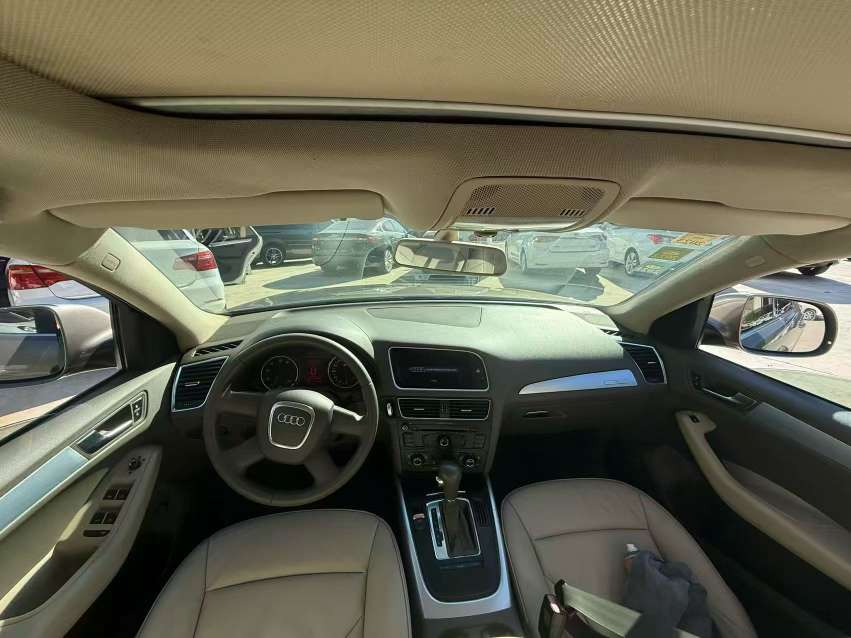 Audi Q5 2.0T AWD 8