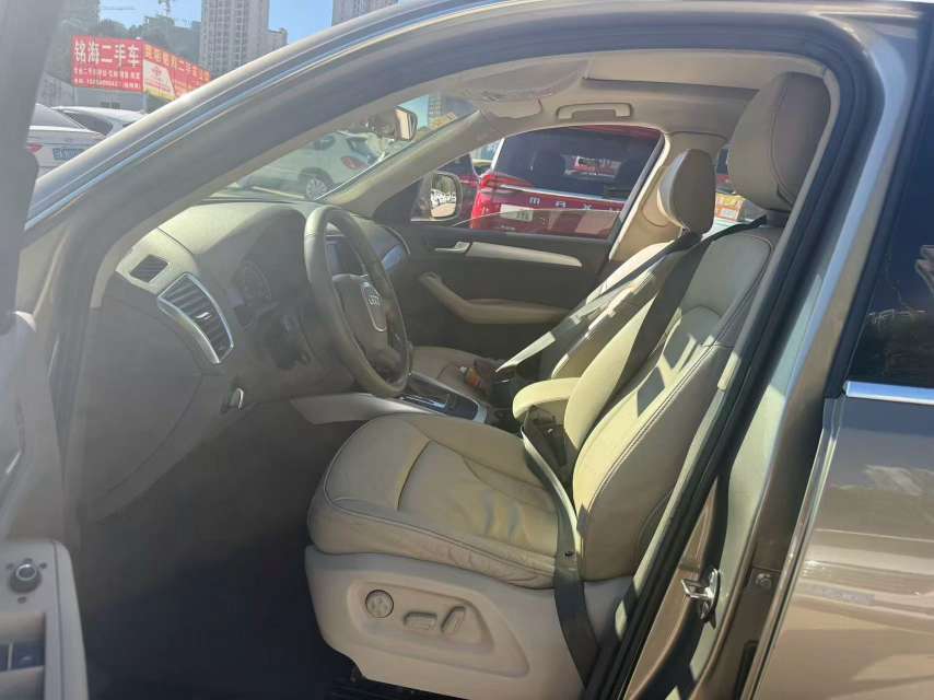 Audi Q5 2.0T AWD 9