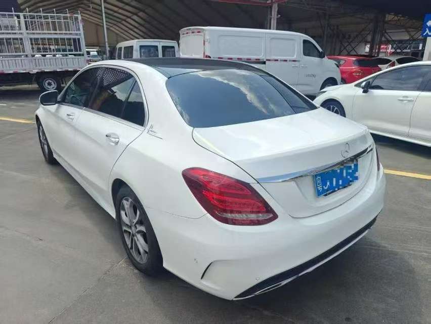 Mercedes-Benz C-Class 2015 C180L Sport 4