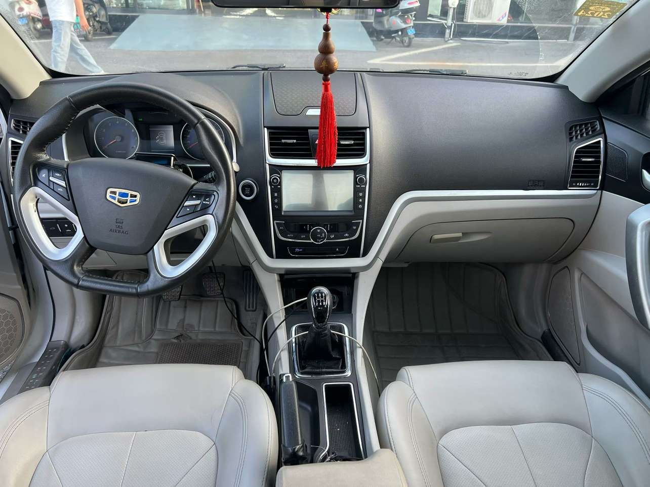 Geely Emgrand 2016 1.5L Manual 6