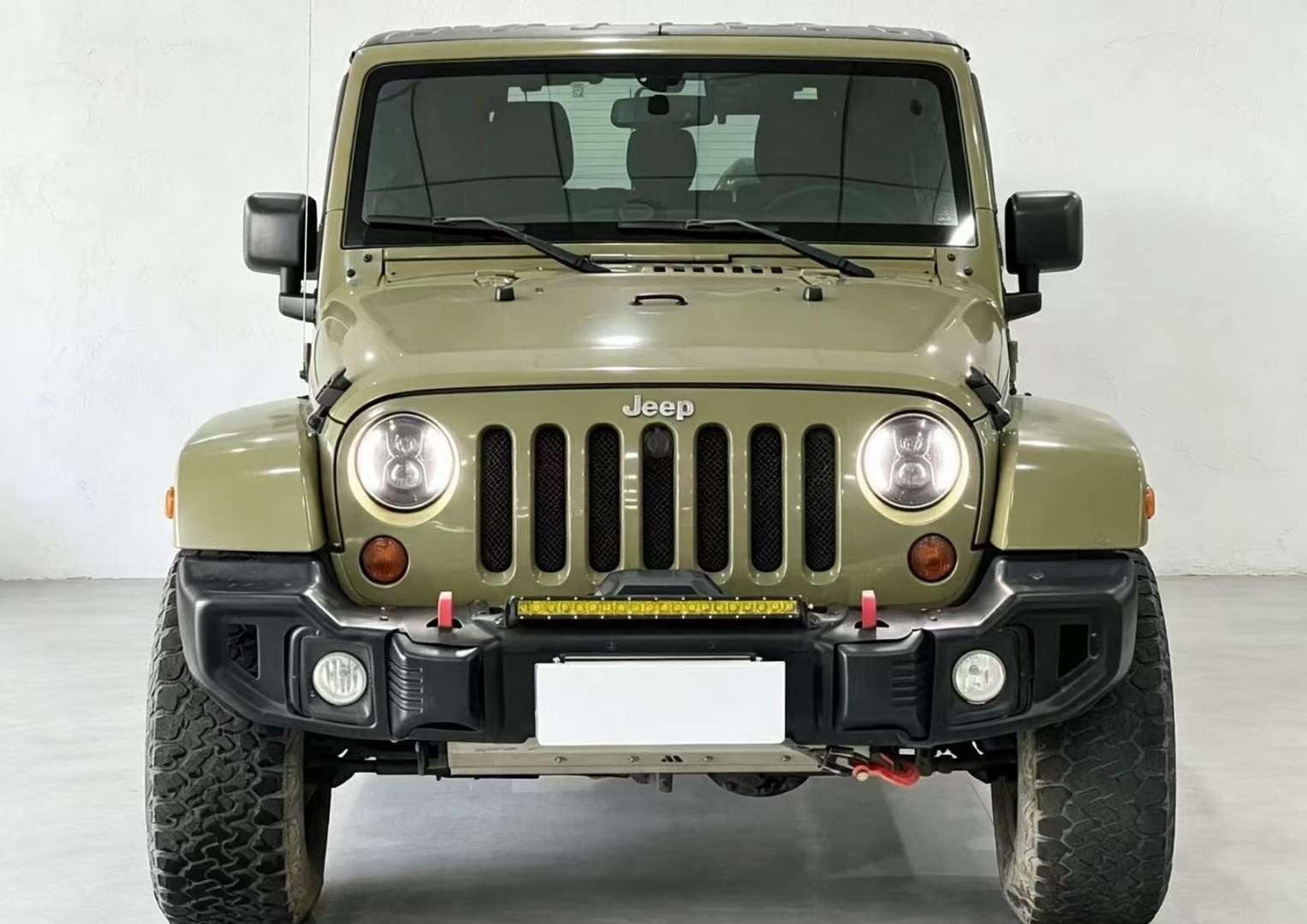 Jeep Wrangler 3