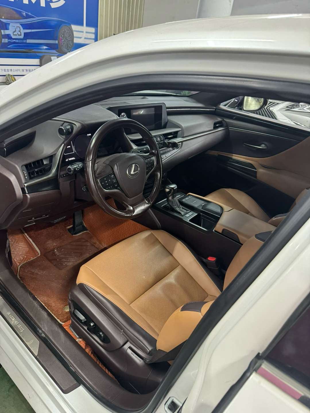Lexus ES 2019 ES200 2