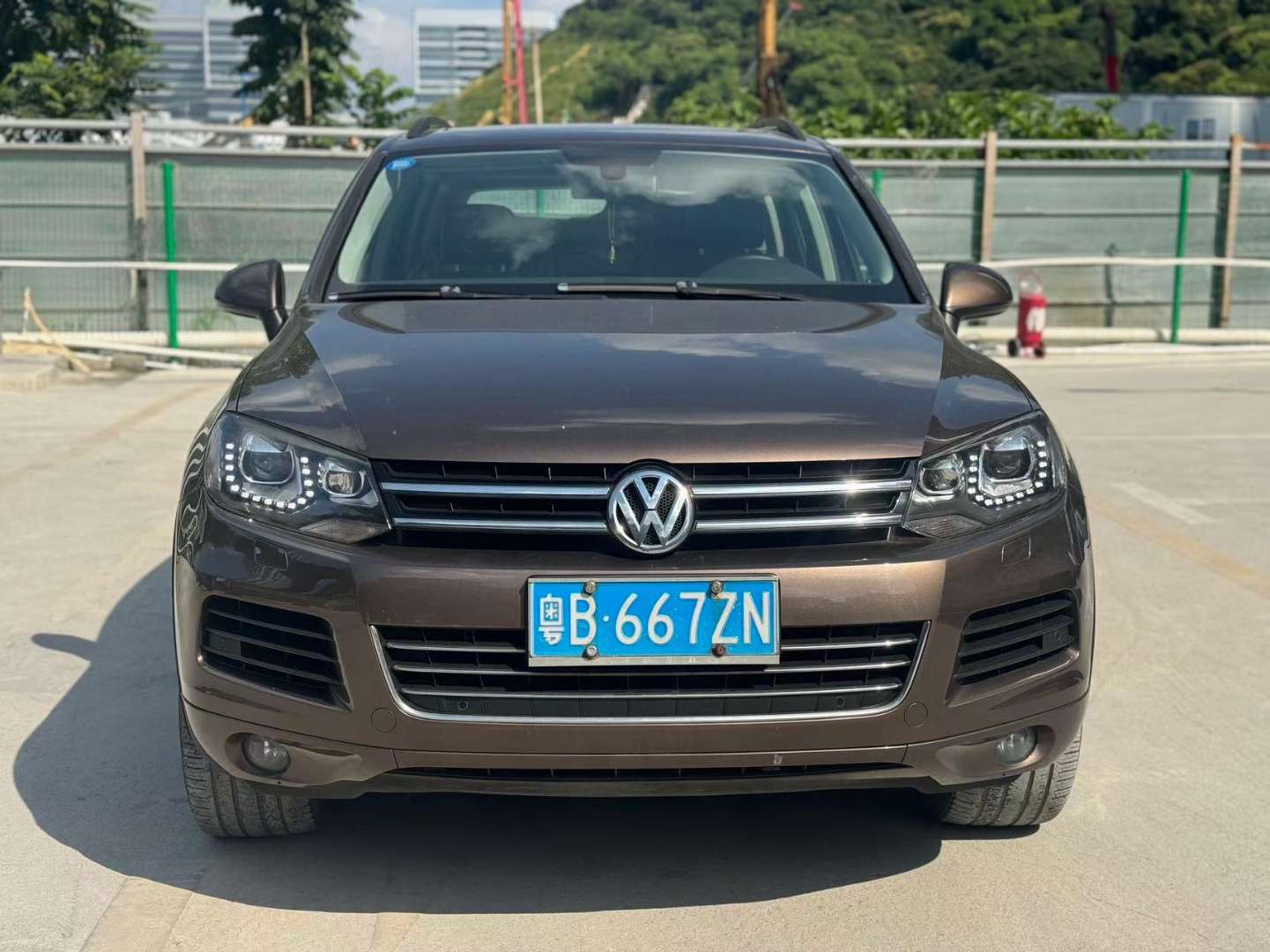 Volkswagen Touareg 3.0T Automatic Sunroof Standard Edition