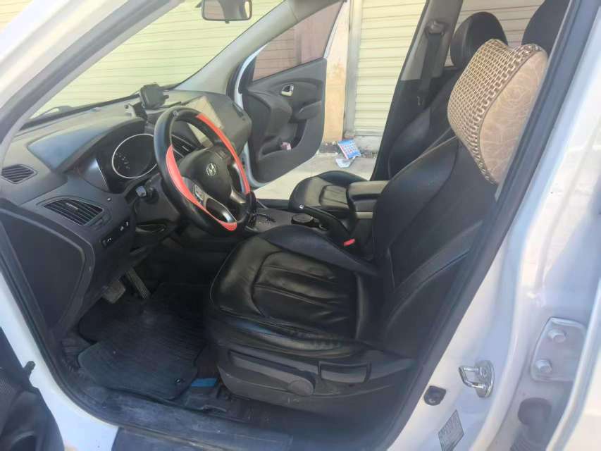 Hyundai ix35 8
