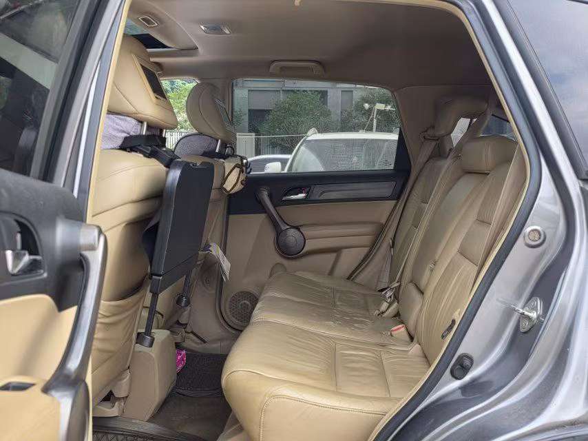 Honda CR-V 2.4L Automatic 4WD Premium Edition 6