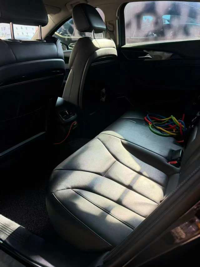 Hongqi H5 1.8T Automatic 4