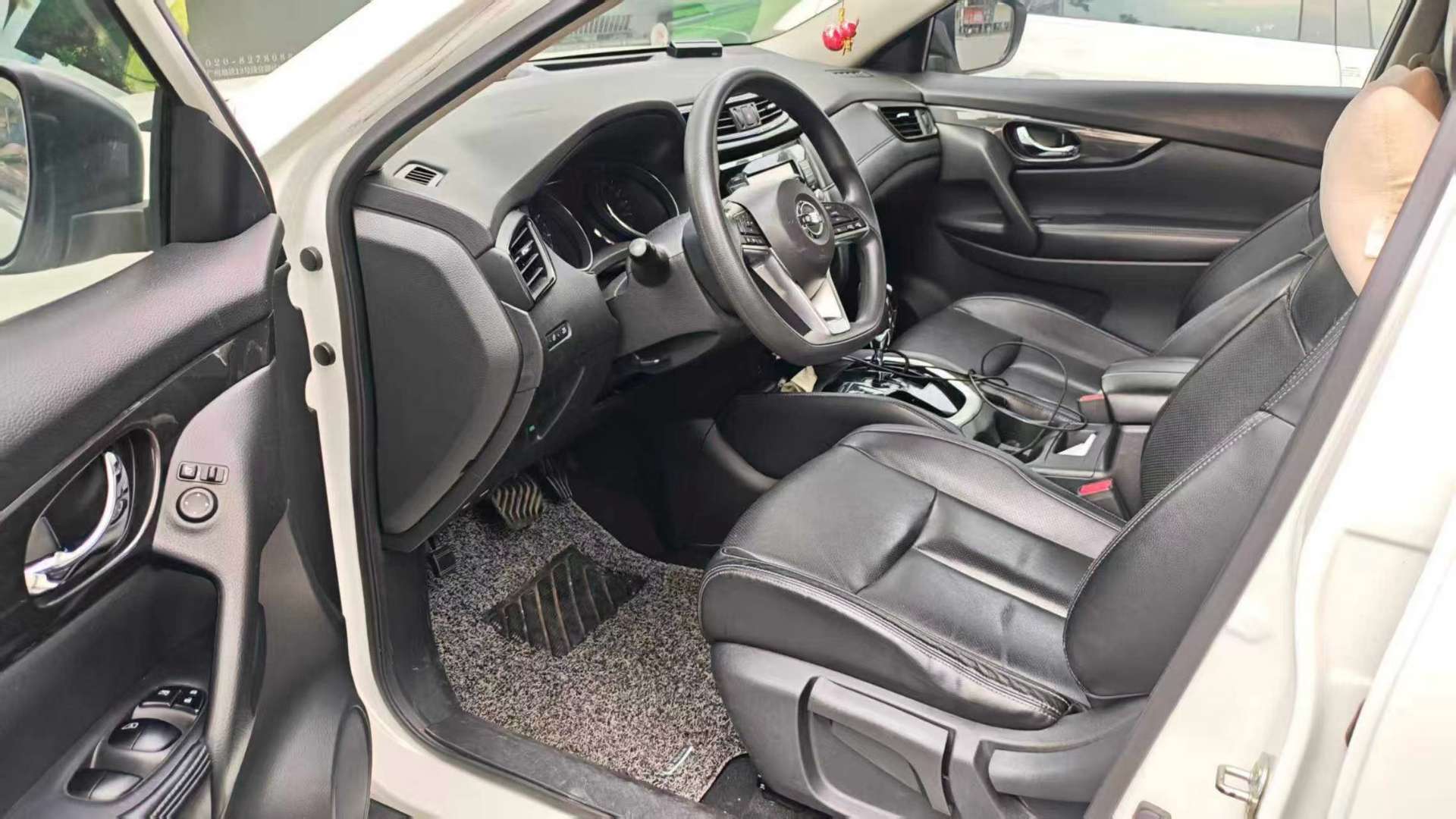 Nissan X-Trail 2.0L 2WD Comfort 7