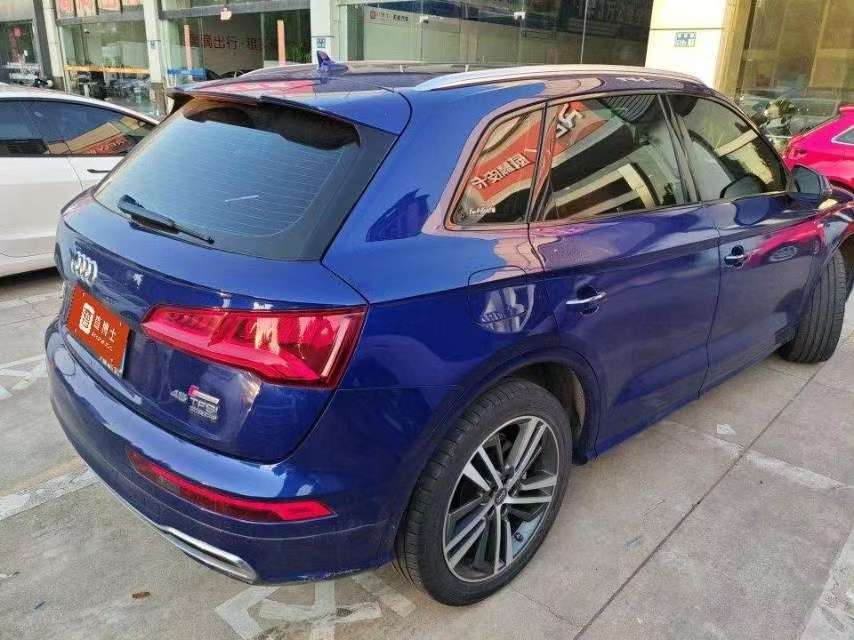 Audi Q5L 2.0T Premium Luxury Sport 4
