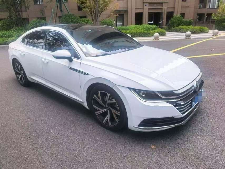 Volkswagen CC 2.0T 330 TSI Elegance 2
