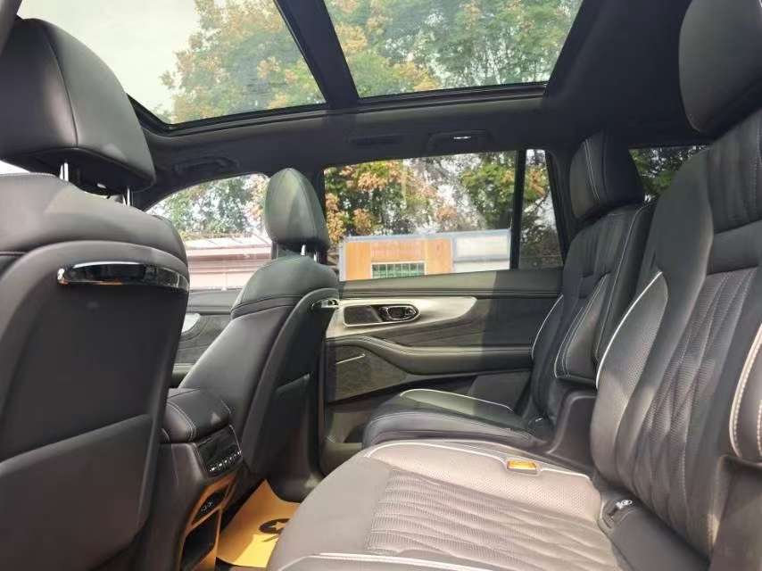 GAC GS8 2022 Hybrid 2WD Premium 6-Seater 8