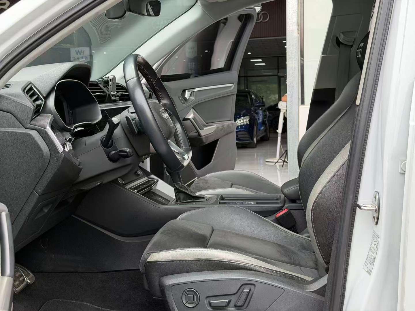 Audi Q3 TFSI 45 quattro Sporty Dynamic Edition 7