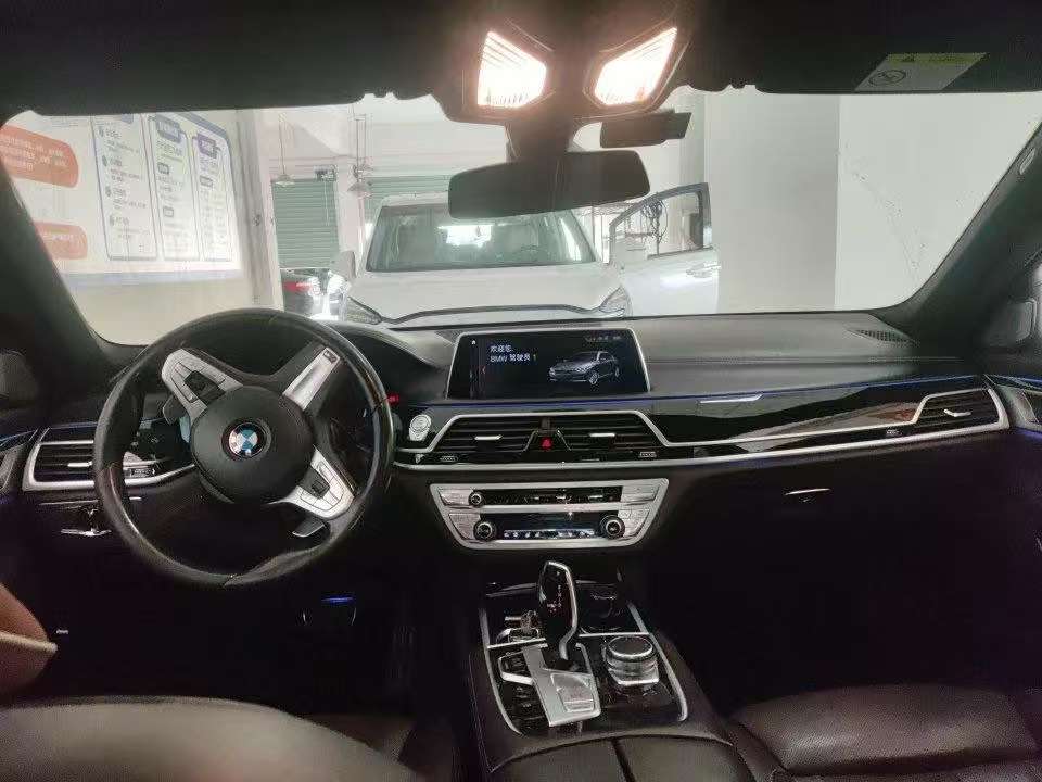 BMW 7 Series 3.0T M Sport Package 5