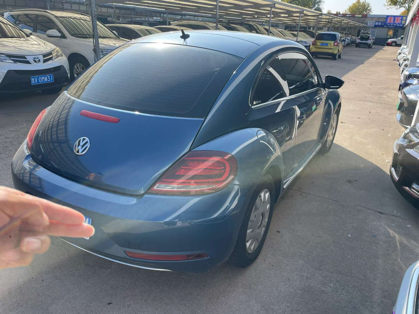 Volkswagen Beetle 1.2T 6