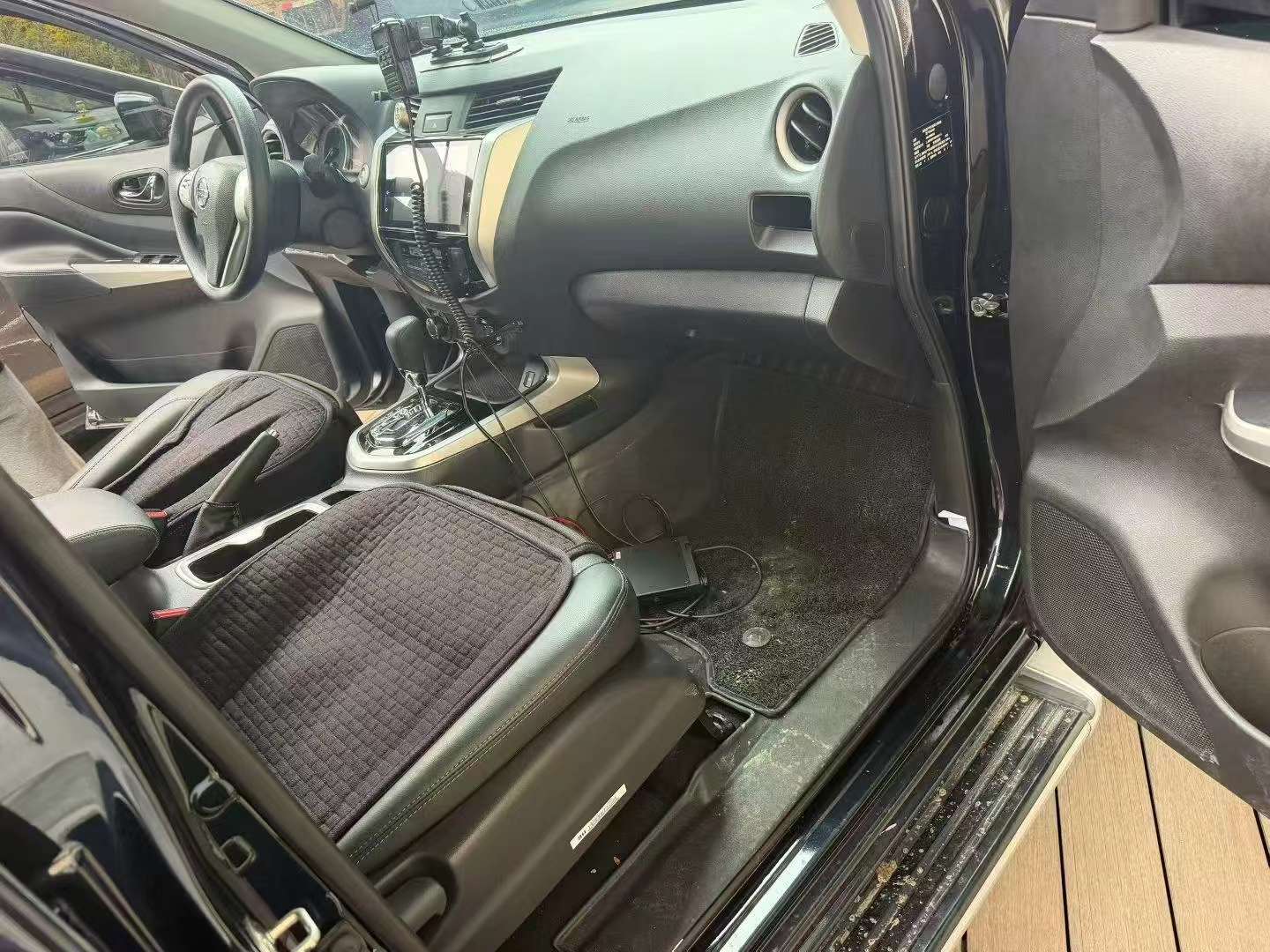 Nissan Terra 8