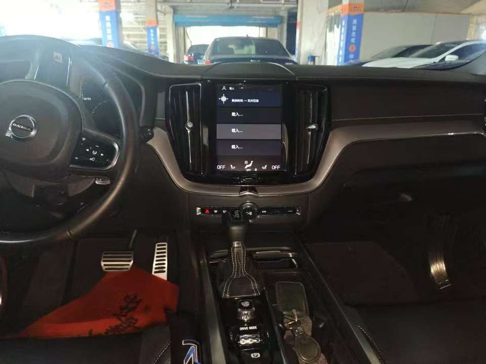 Volvo XC60 2.0T T5 AWD Zhiyuan Sport Edition 8