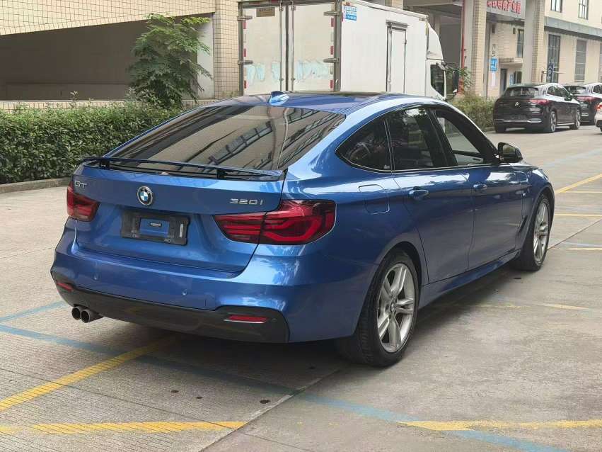 BMW 3 Series GT 2019 320i GT M Sport Package 5