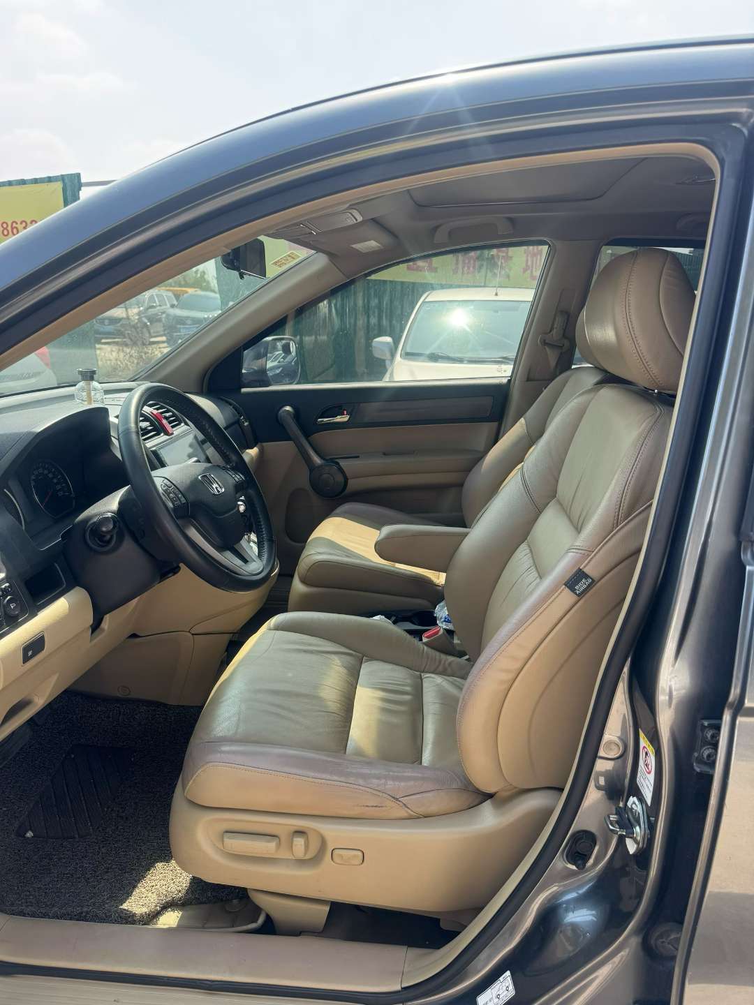 Honda CRV 2.4 AWD Luxury Edition 4