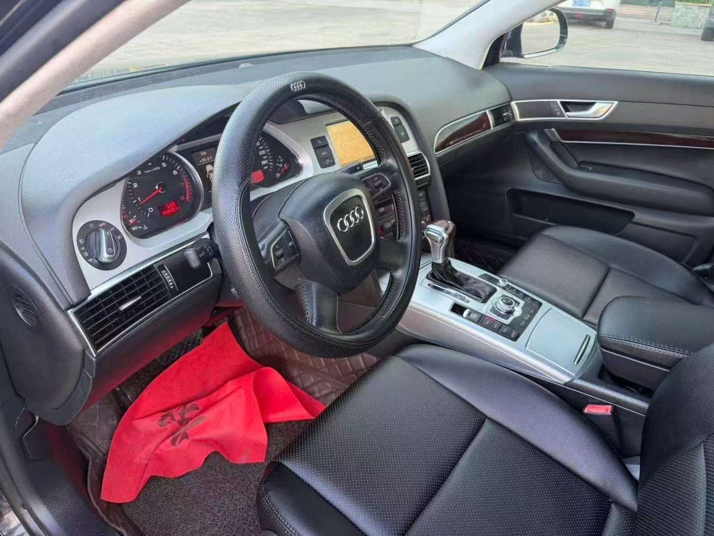 Audi A6L 2.0T Standard 8