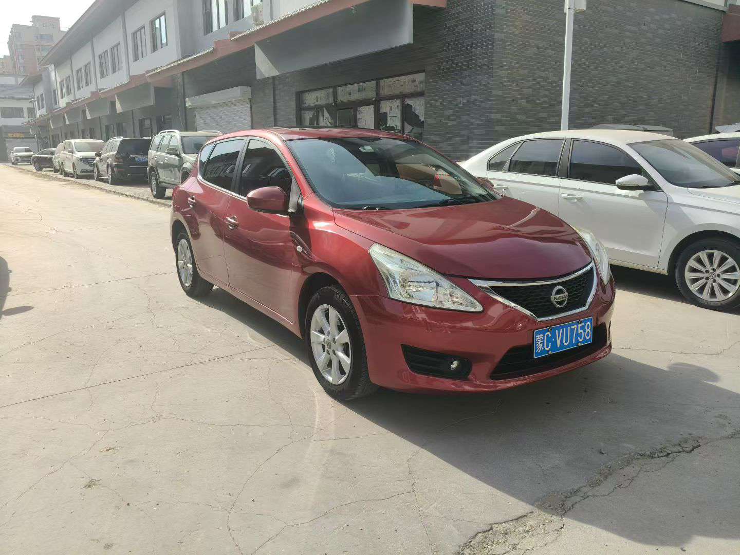 Nissan Tiida