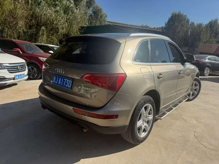 Audi Q5 2.0T AWD 6