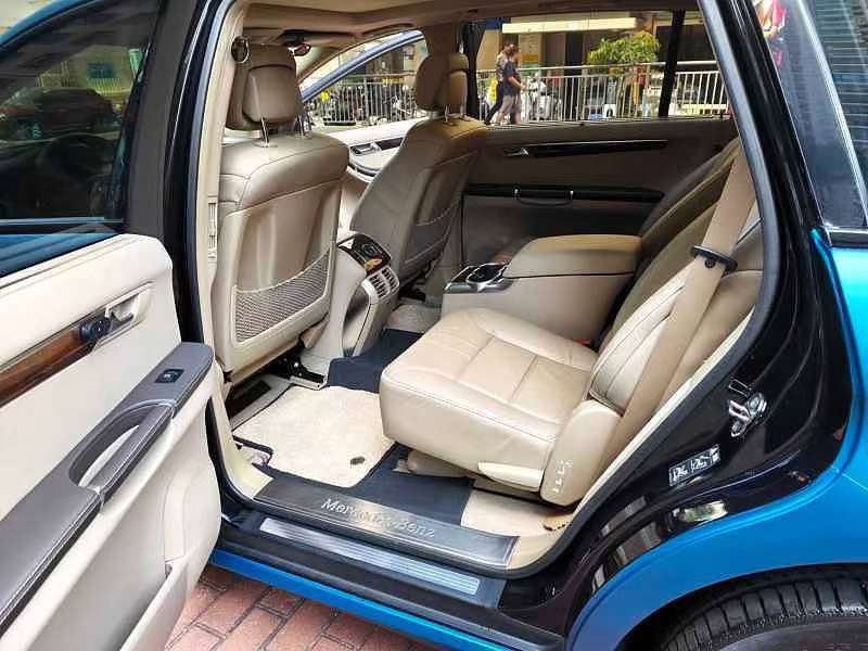 Mercedes-Benz R-Class R350L 4MATIC 4
