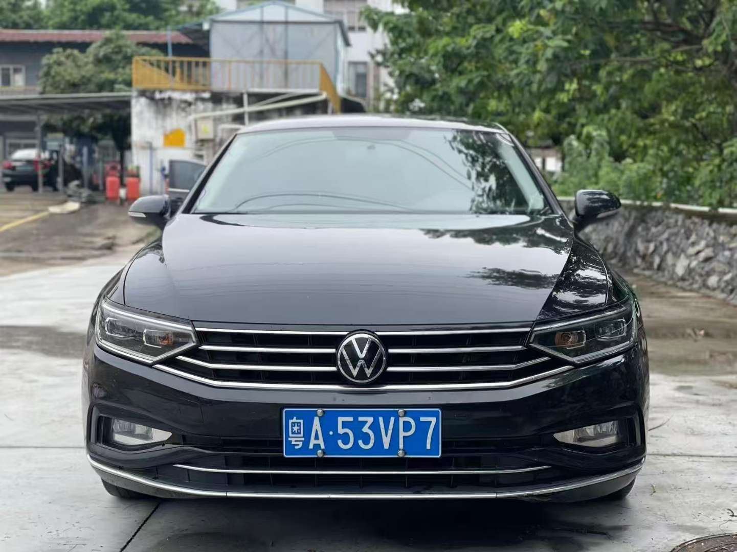 Volkswagen Magotan 1.4T Automatic Sunroof Comfort Edition 2