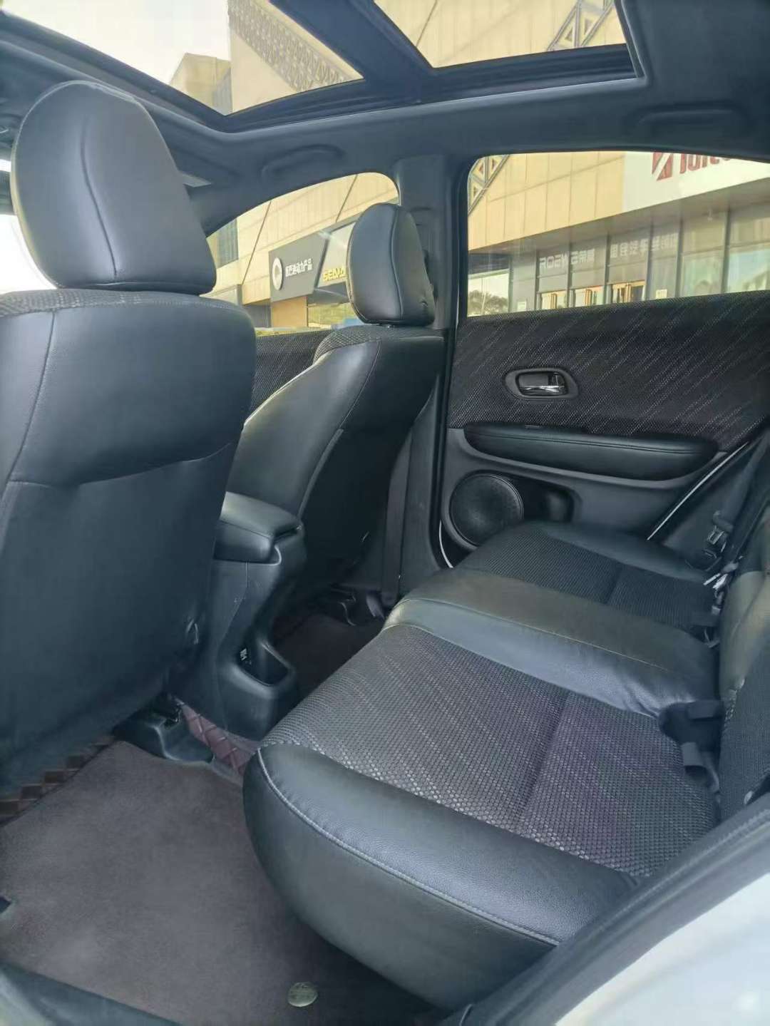 Honda XR-V 1.8L Automatic Panoramic Sunroof 9