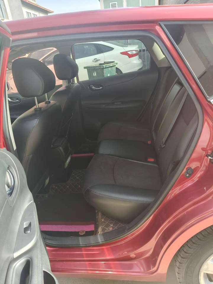 Nissan Tiida 9
