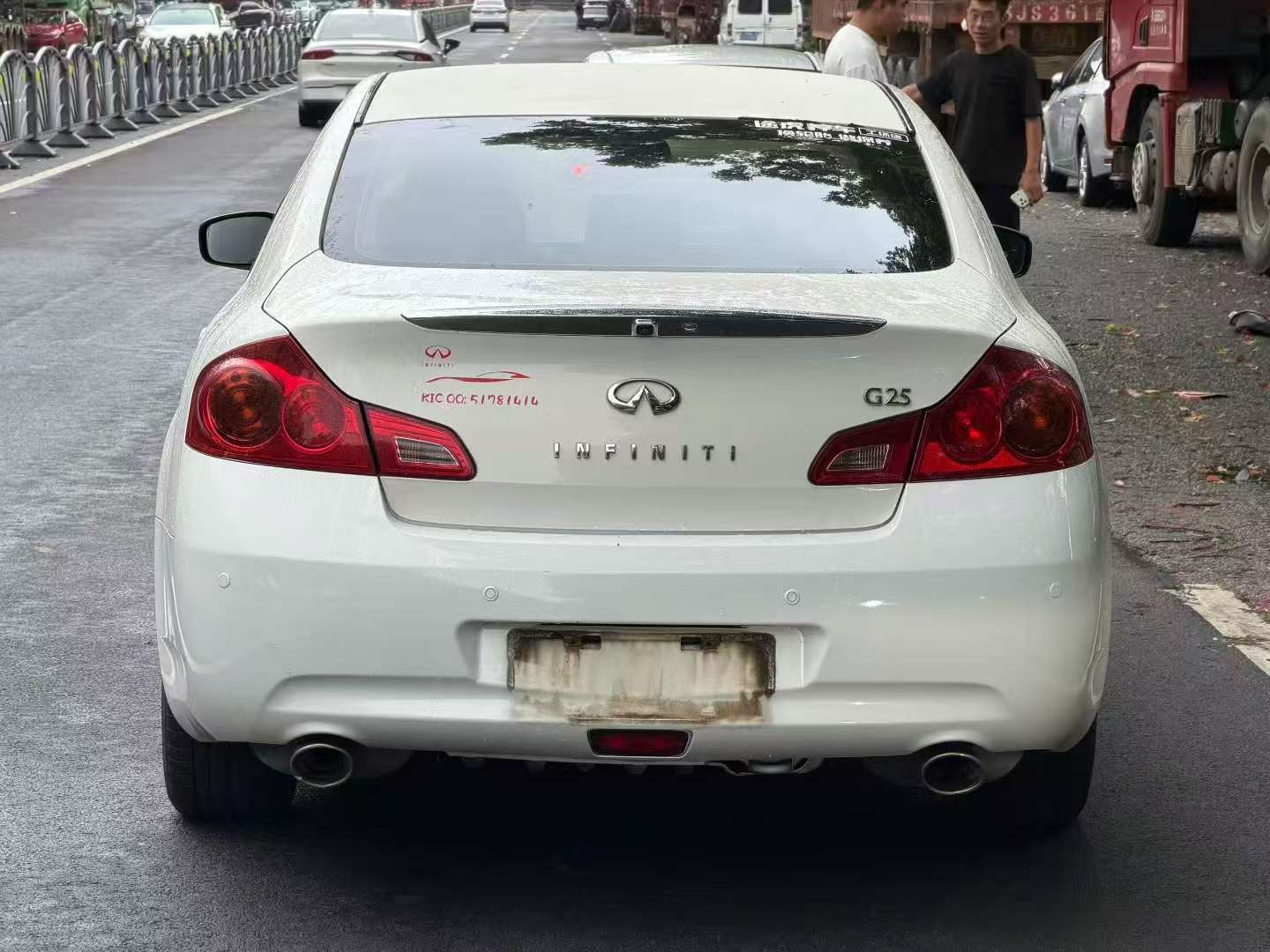 Infiniti G25 6