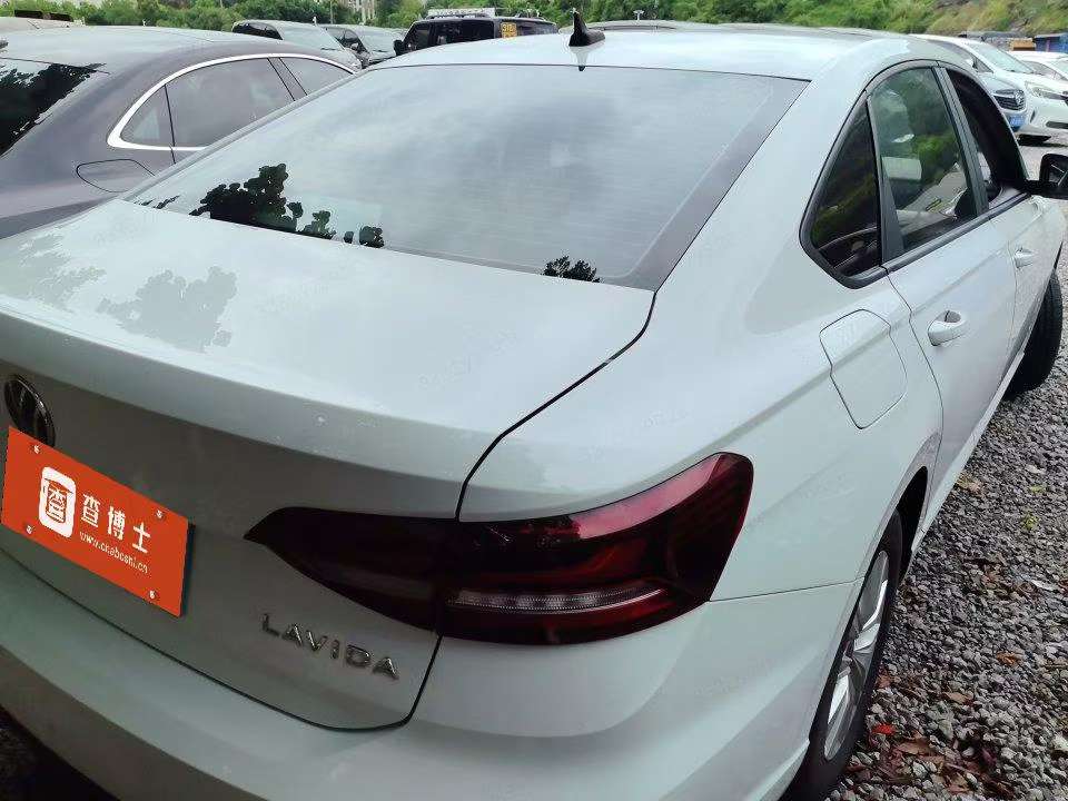 Volkswagen Lavida 2023 1.5L Automatic Deyi Edition 3