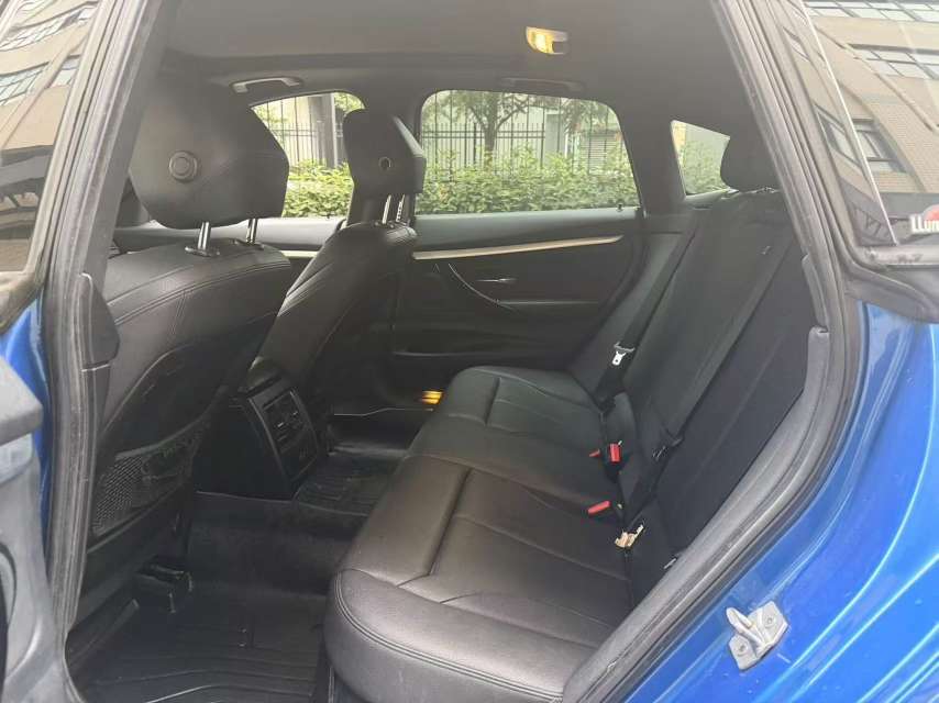 BMW 3 Series GT 2019 320i GT M Sport Package 8