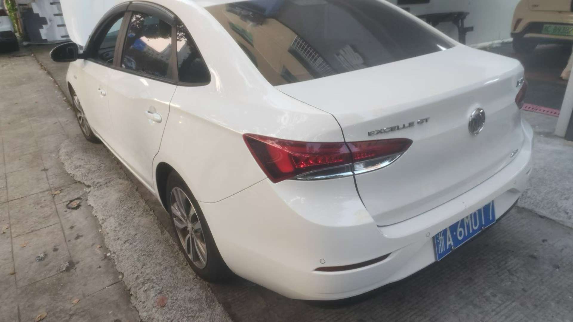 Buick Excelle 3