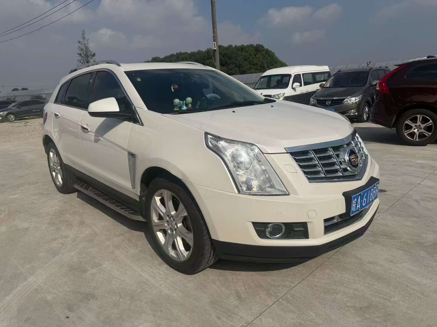 Cadillac SRX 2