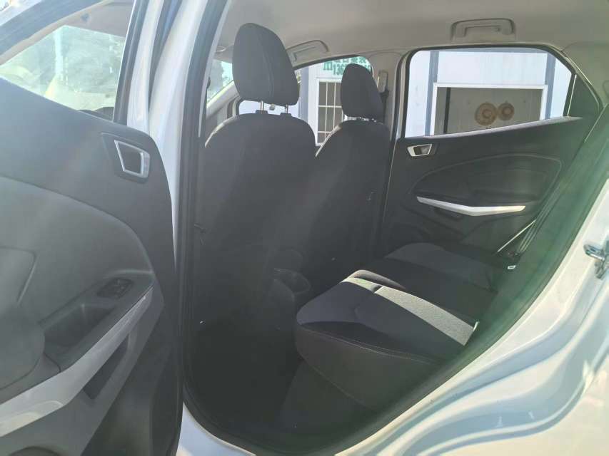 Ford EcoSport 1.5L Manual 9