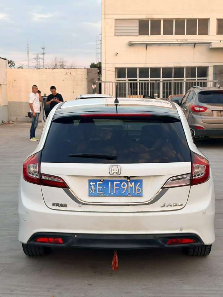Honda Jade 2015 Automatic Standard 1.8 8