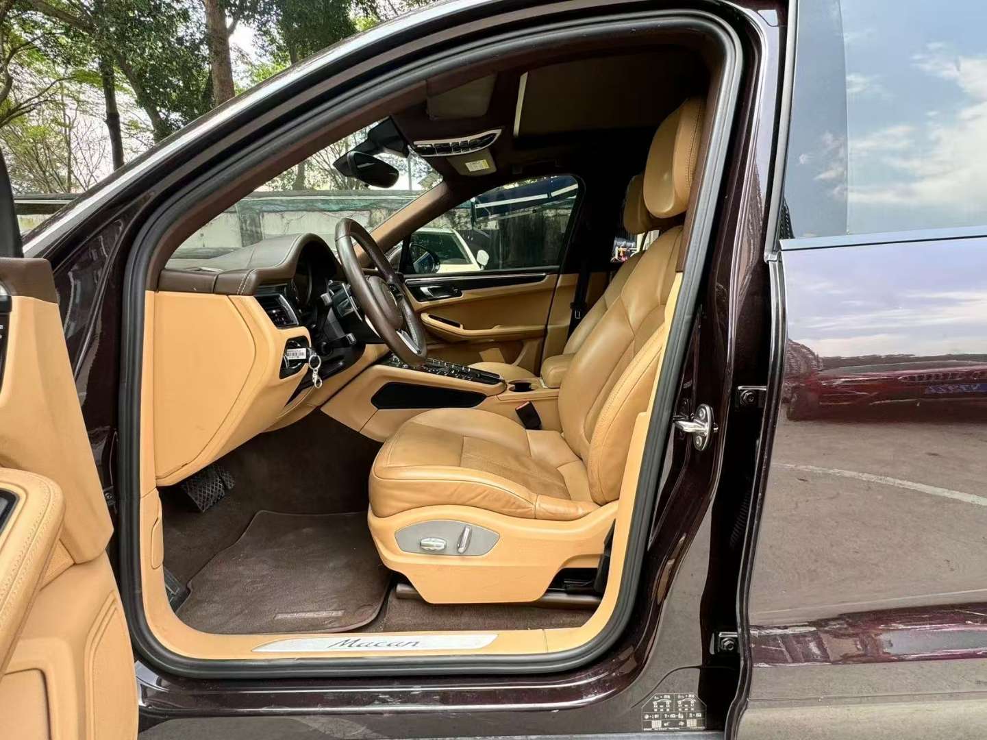 Porsche Macan 2.0T 7