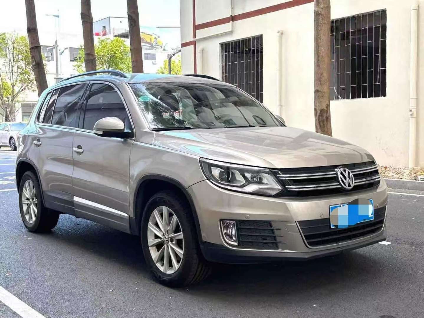 Volkswagen Tiguan 2015 1.8TSI 4WD Comfort Edition 2