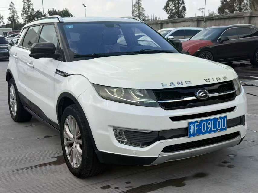 Landwind X7 2016 2.0T Automatic Large Window