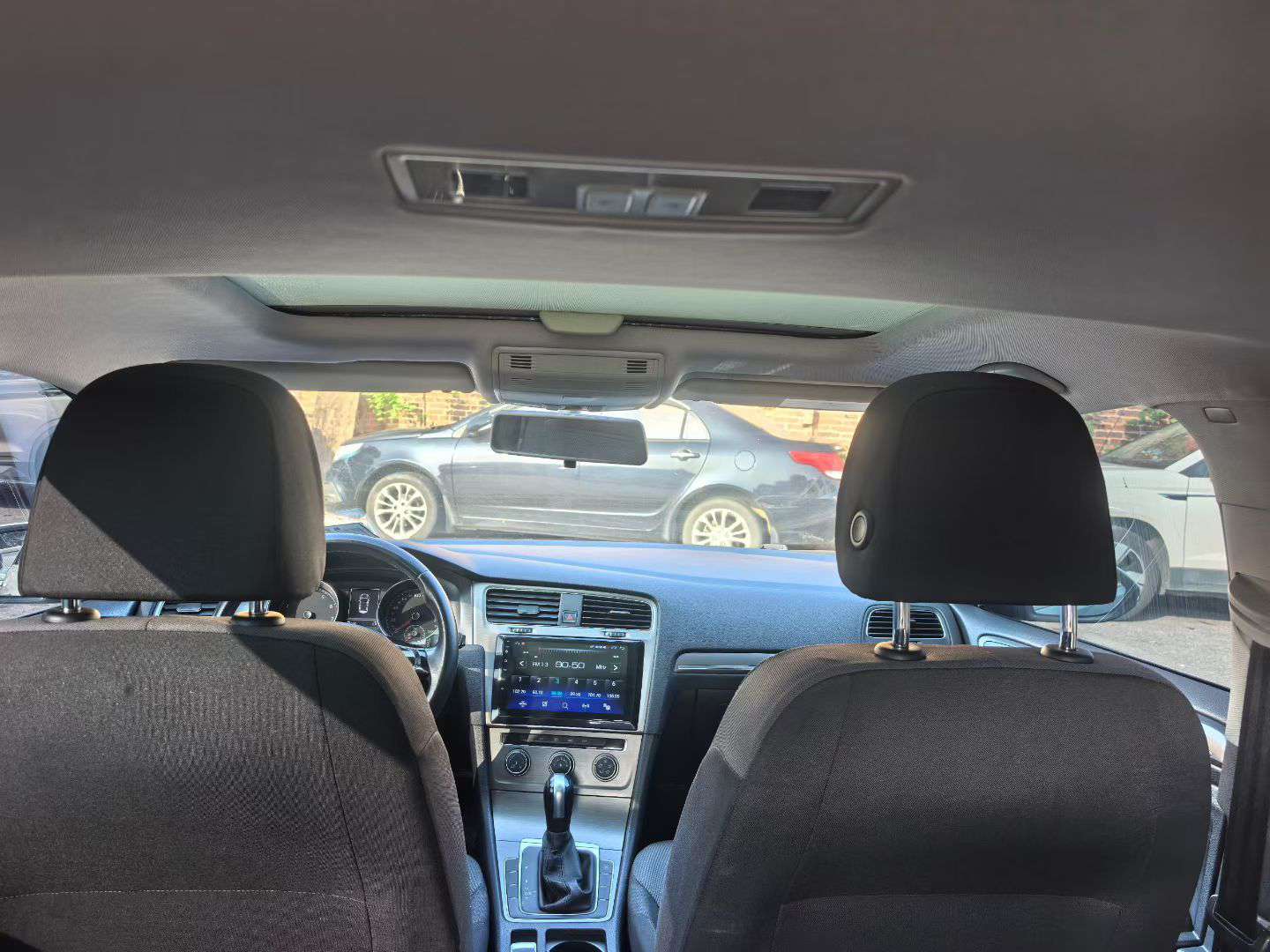 Volkswagen Golf 2015 1.6L Automatic Sunroof 6