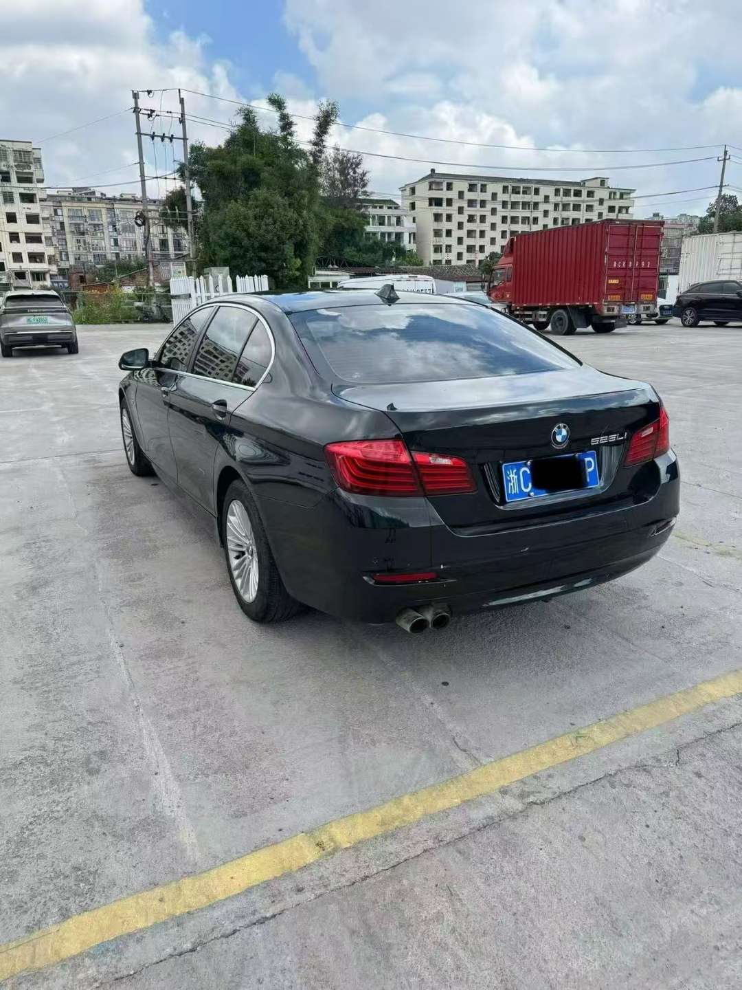 BMW 5 Series 525Li 2.0T Sport Design Package 4