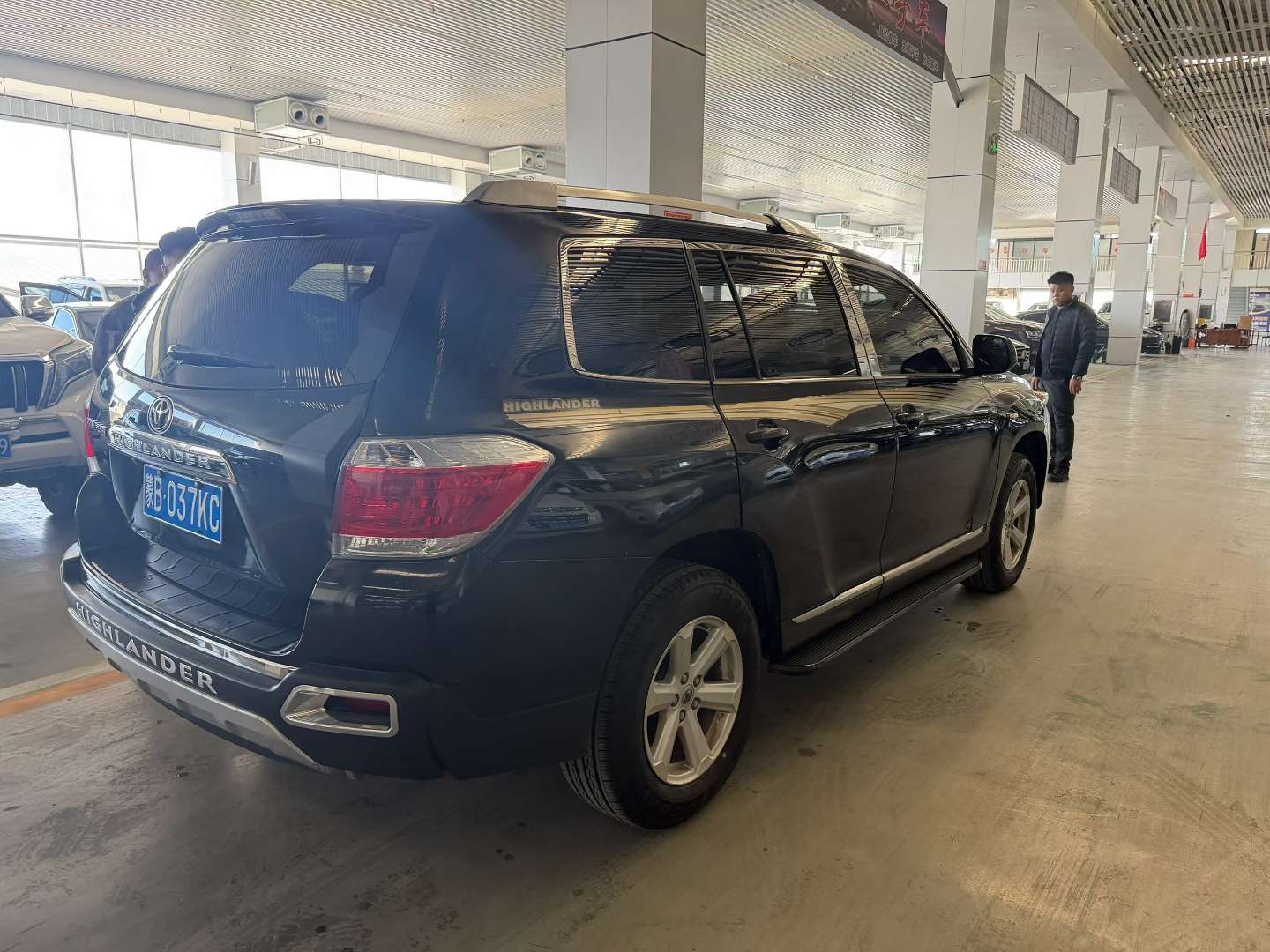 Toyota Highlander 2013 5-Seat 9