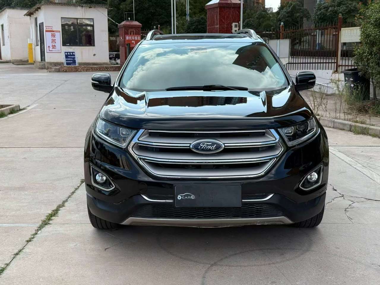 Ford Edge 2.0T 7-Seat 2